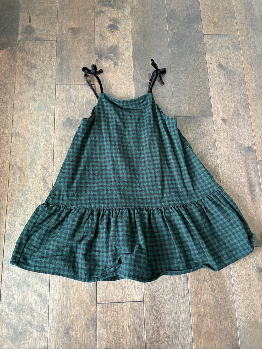Toddler Girl Old Navy Mock Neck White Top with Black & Green Plaid Dress Set 3T
